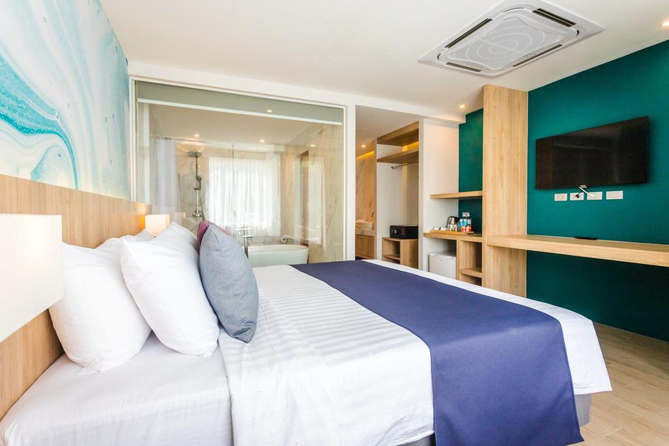 אתר נופש Coconut Village Phuket - Sha Extra 4*